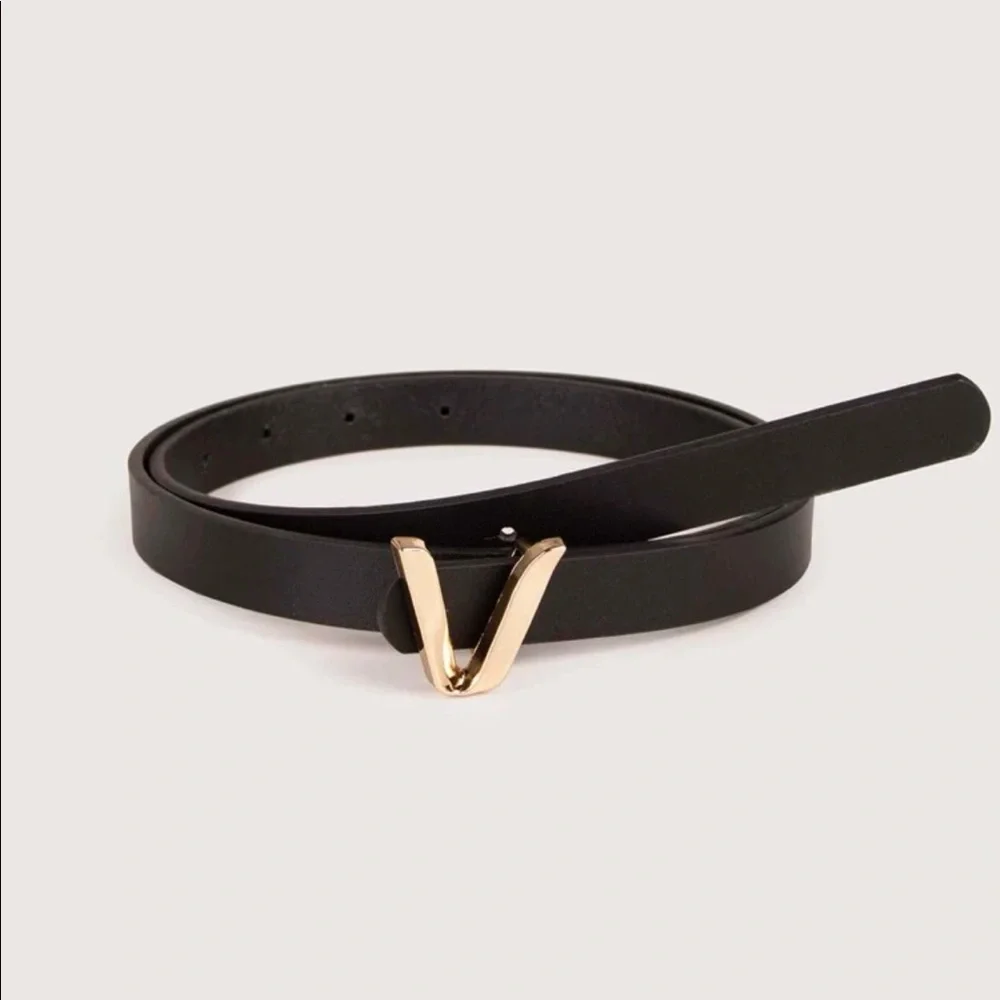 Last One! “V” Designer Inspired Black & Gold Belt OS - Picture 3 of 8